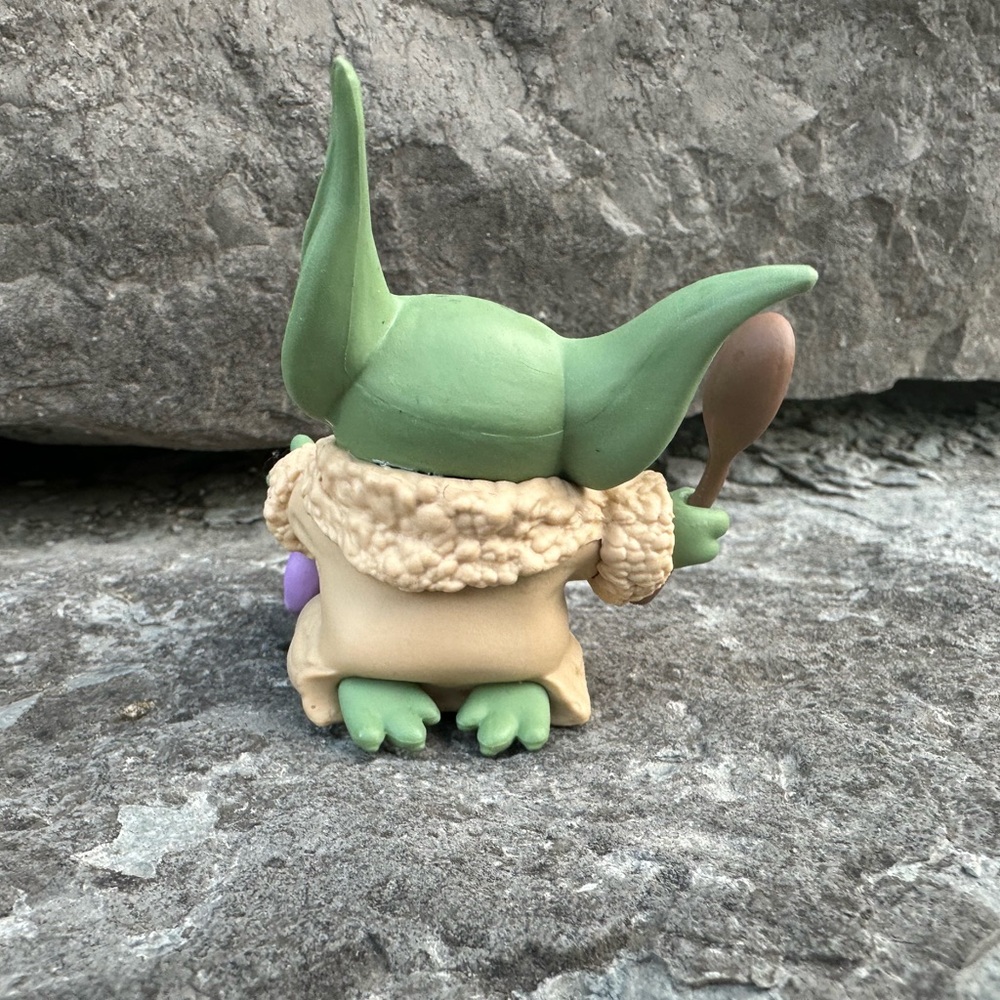 Grogu Tentacle Soup figure - Picture 2 of 3